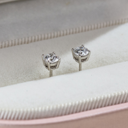 MissDiamond Round Cut Lab Grown Diamond 0.3CT D  VVS2 Platinum Studs Earrings MSE-329