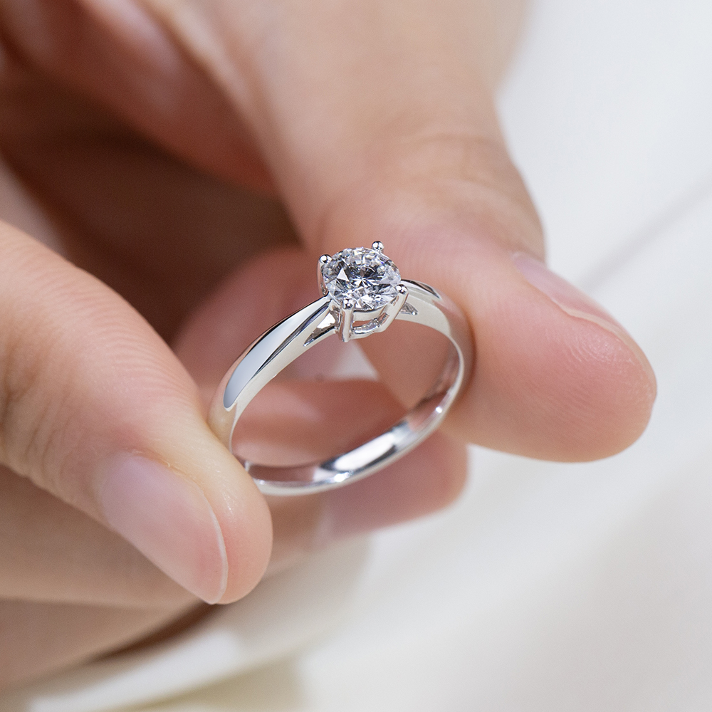 MissDiamond Round Cut Lab Grown Diamond  D G VS1 VVS2 Platinum Solitaire Ring MSR-371