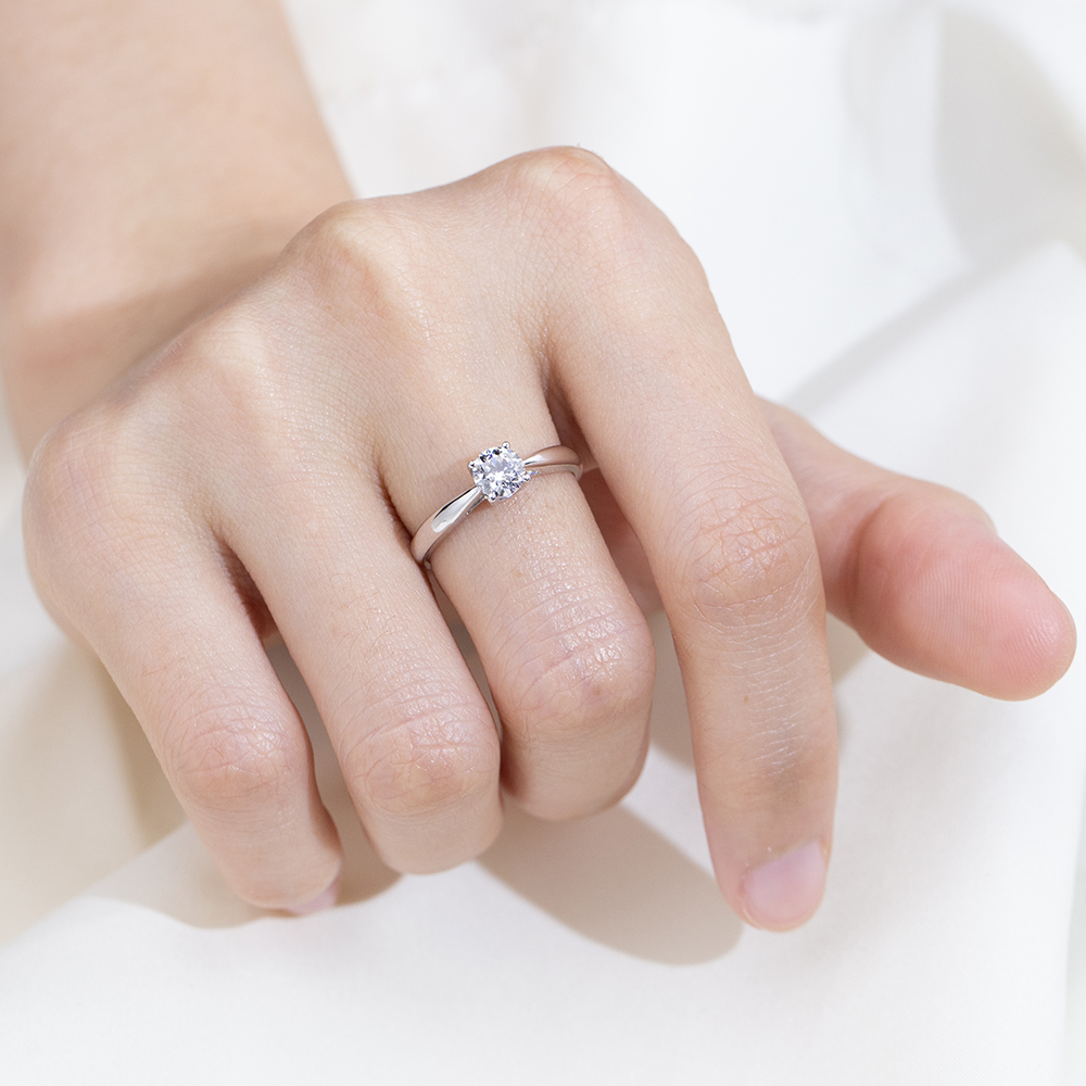 MissDiamond Round Cut Lab Grown Diamond  D G VS1 VVS2 Platinum Solitaire Ring MSR-371