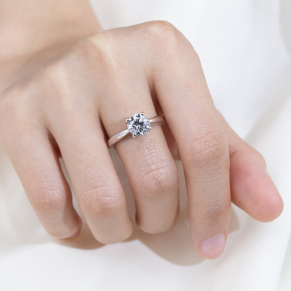 MissDiamond Round Cut Lab Grown Diamond 1CT D VS1 18K White Gold Solitaire Ring MSR-371