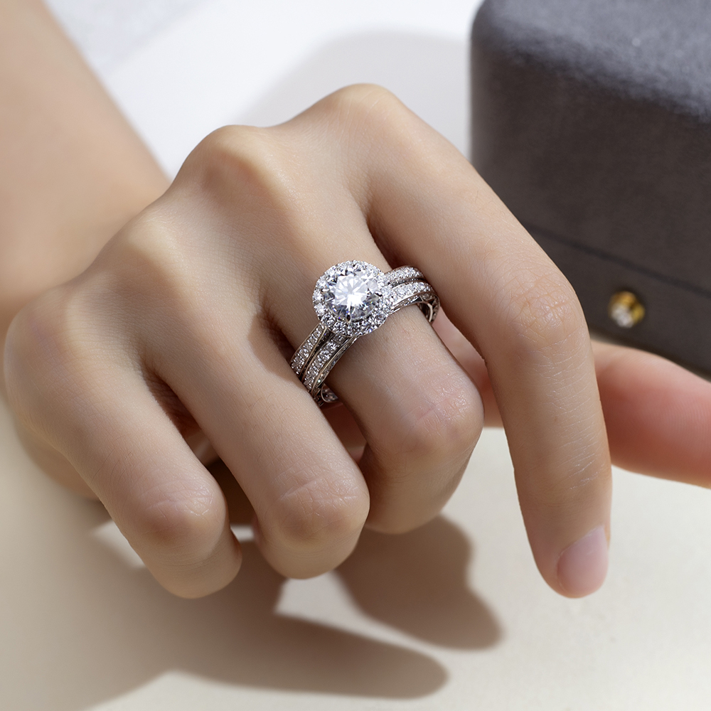 Round Cut Lab Grown Diamond 1.5CT Halo D VS1 18K White Gold Ring Set MSR-1666