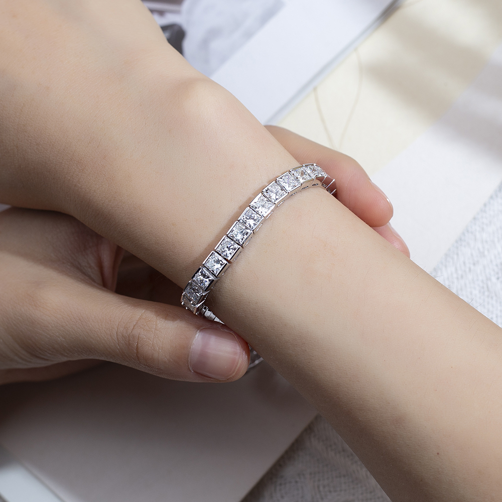 Princess Square Shape Lab Grown Diamond E VVS2 9K White Gold 100mm Tennis Bracelet MSB-623