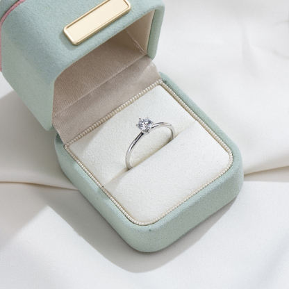 MissDiamond Round Cut Lab Grown Diamond D E F G Platinum Solitaire Ring MSR-058