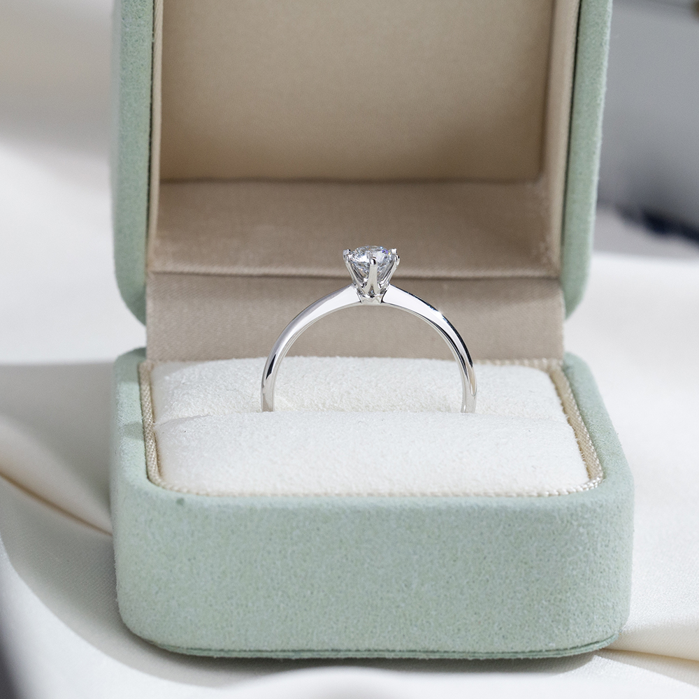 MissDiamond Round Cut Lab Grown Diamond D E F G Platinum Solitaire Ring MSR-058