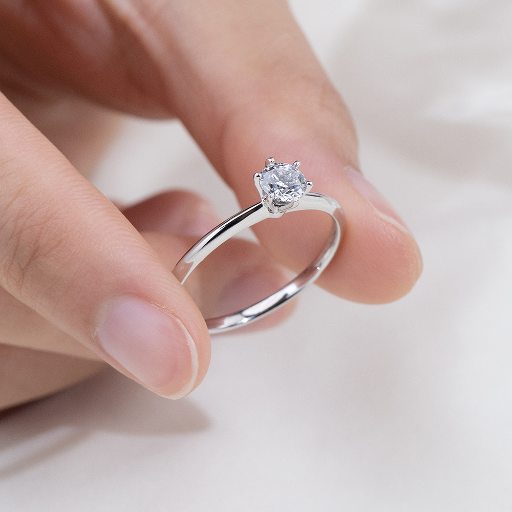 MissDiamond Round Cut Lab Grown Diamond D E F G Platinum Solitaire Ring MSR-058