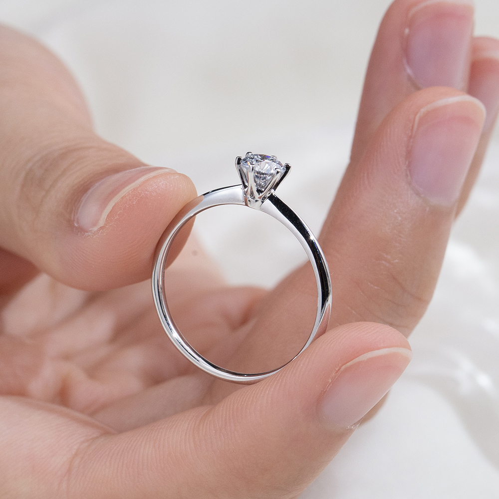 MissDiamond Round Cut Lab Grown Diamond D E F G Platinum Solitaire Ring MSR-058