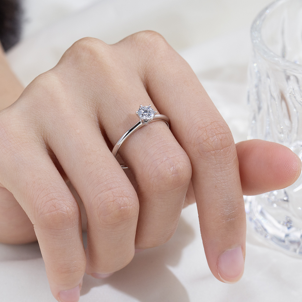 MissDiamond Round Cut Lab Grown Diamond D E F G Platinum Solitaire Ring MSR-058