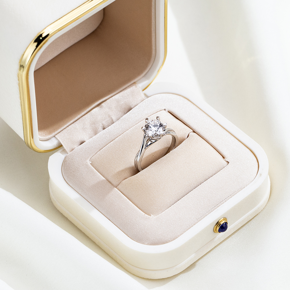 MissDiamond Lab Grown Diamond Solitaire Platinum Ring MSR-261