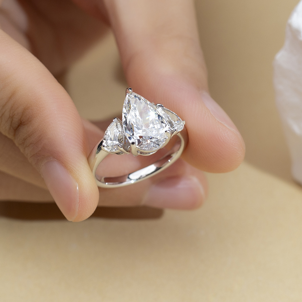 Pear Cut Lab Grown Diamond 2.6CT D VVS2 Three Stones 18K White Gold Ring MSR-1670