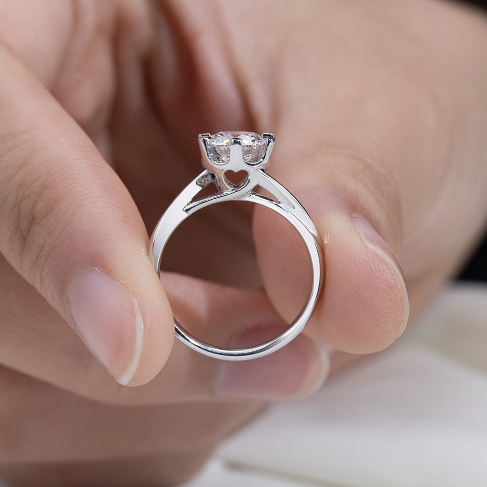 MissDiamond Lab Grown Diamond Solitaire Platinum Ring MSR-261