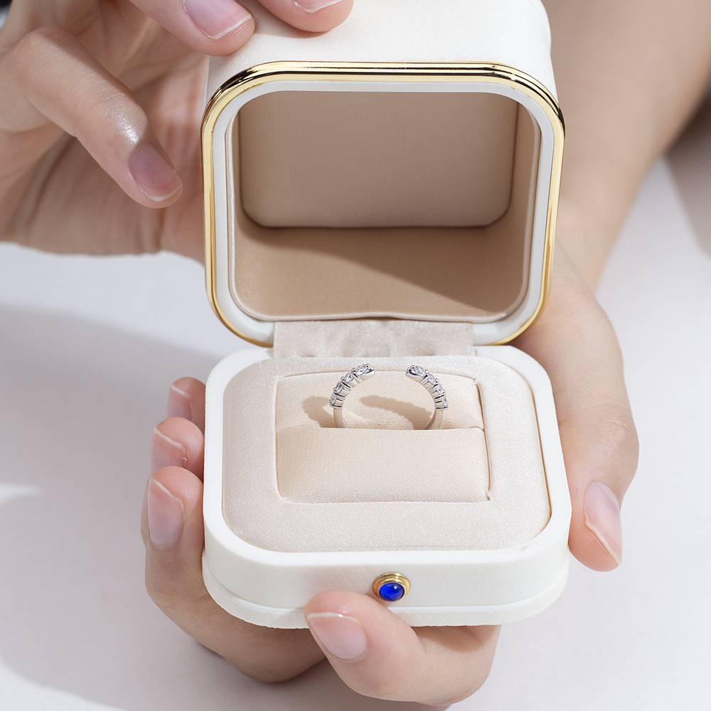 MissDiamond Lab Grown Diamond Platinum Cluster Ring MSR-2074