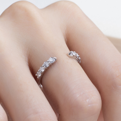 MissDiamond Lab Grown Diamond Platinum Cluster Ring MSR-2074