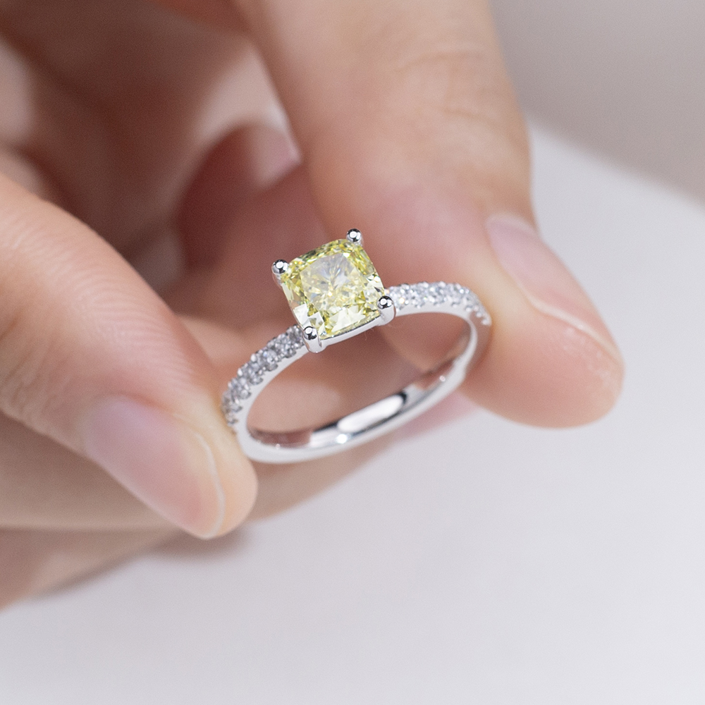 MissDiamond Lab Grown Diamond 1.25CT Platinum Accented Solitaire Ring MSR-510