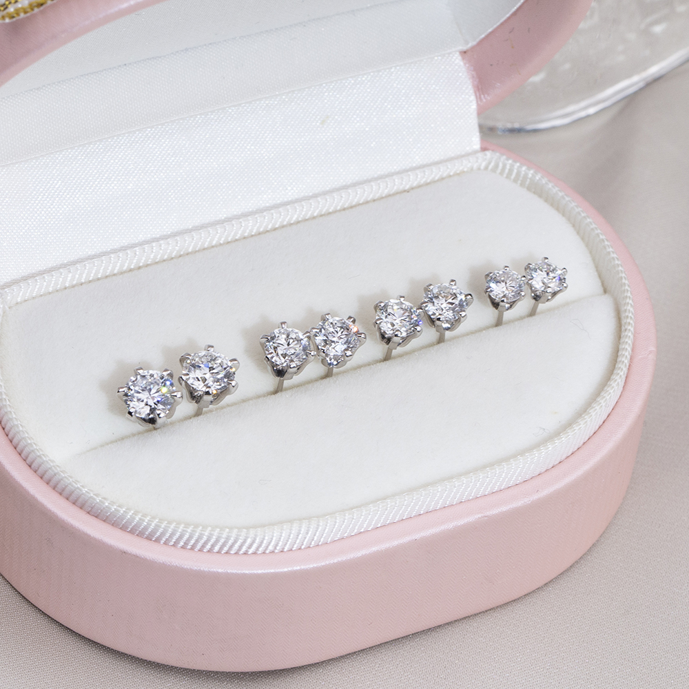 MissDiamond Round Shape Lab Grown Diamond 0.3CT 18K White Gold Studs Earrings KDE-004-01