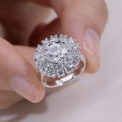 MissDiamond Lab Grown Diamond 5.05CT G VS1 Platinum Halo Ring MSR-293