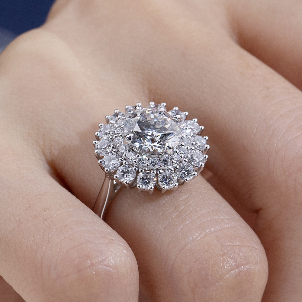 MissDiamond Lab Grown Diamond 5.05CT G VS1 Platinum Halo Ring MSR-293