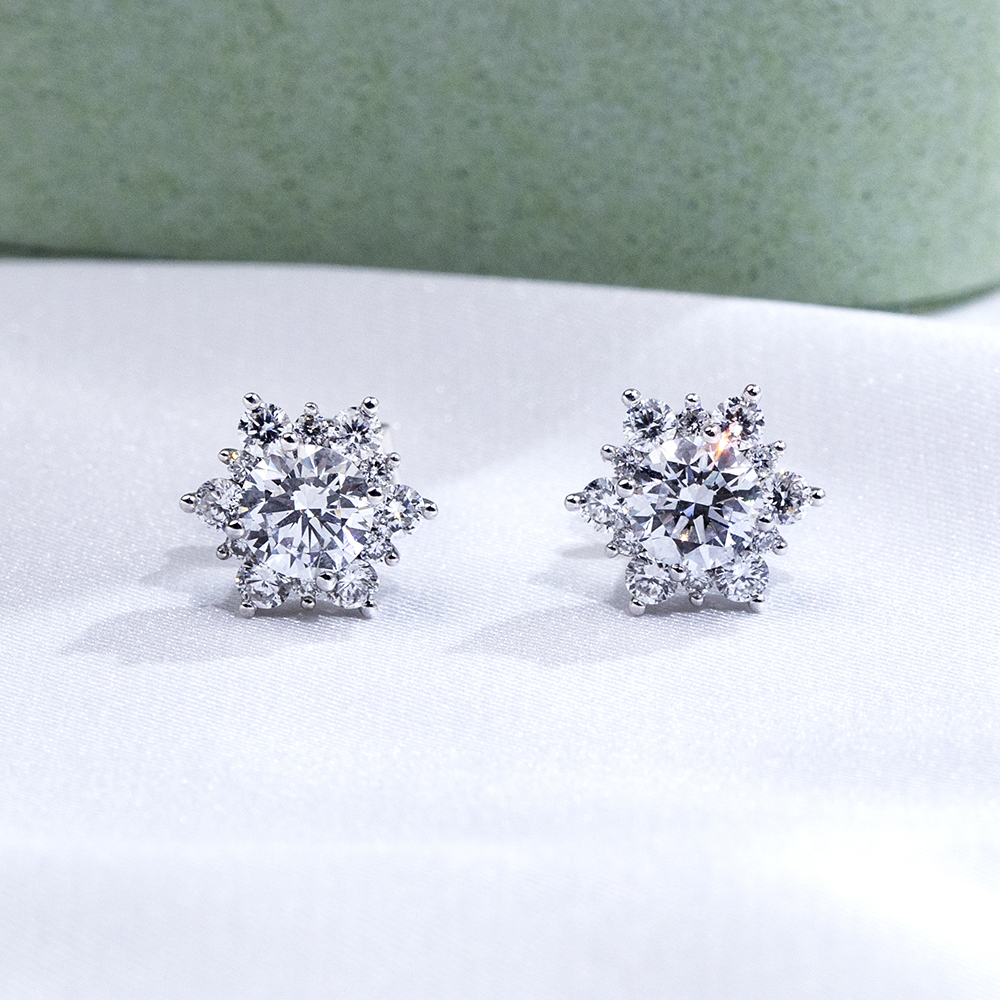 MissDiamond Round Cut Lab Grown Diamond D VS2 18K White Gold Studs Earrings MSE-322