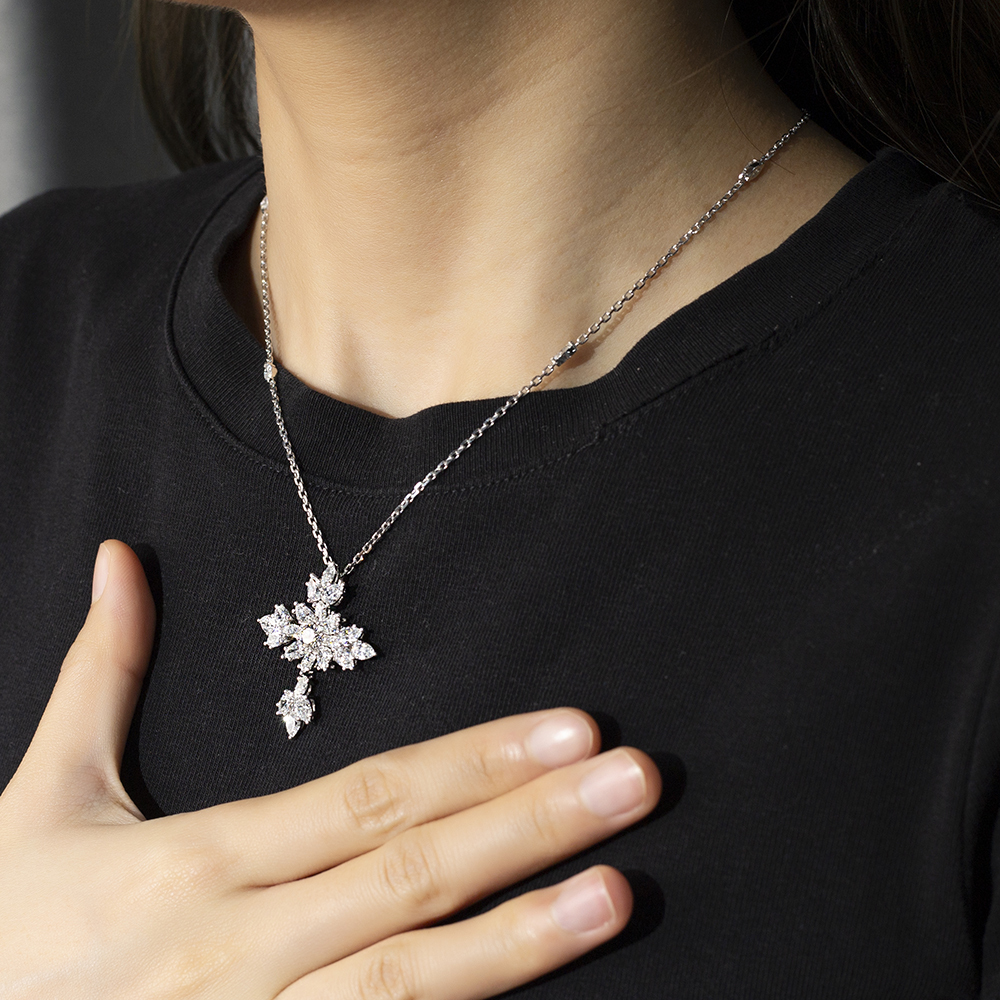 Fancy Shape Cross Pendant Lab Grown Diamond E VVS2 18K White Gold Necklace MSN-843