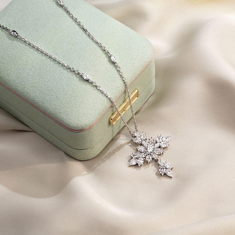 Fancy Shape Cross Pendant Lab Grown Diamond E VVS2 18K White Gold Necklace MSN-843
