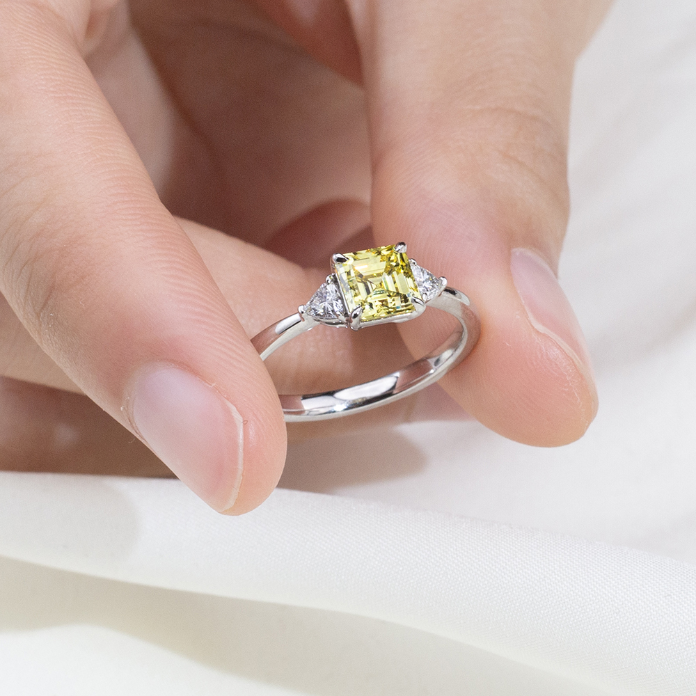 MissDiamond Lab Grown Diamond 1.01CT  VVS2 Platinum Three Stone Ring MSR-2001