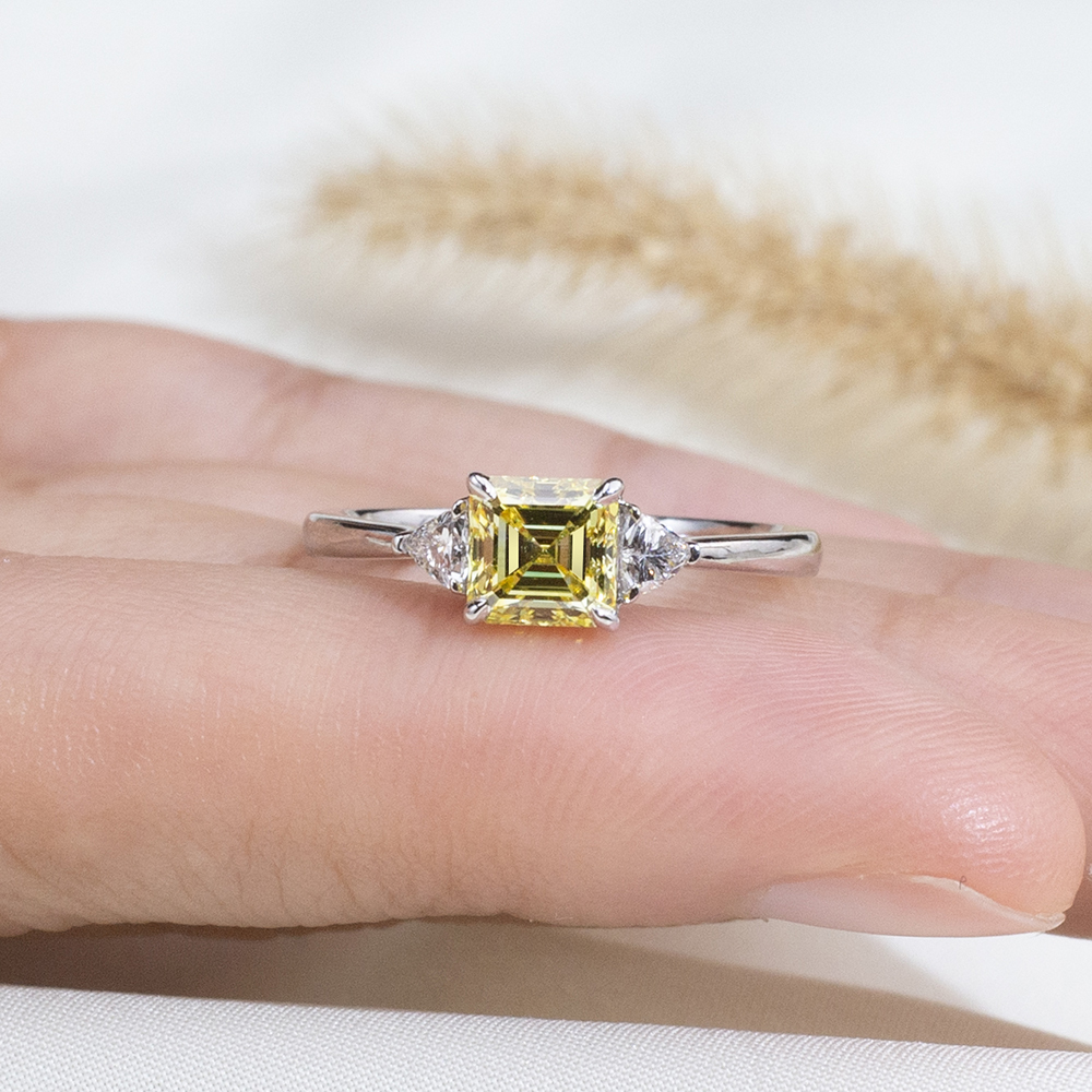 MissDiamond Lab Grown Diamond 1.01CT  VVS2 Platinum Three Stone Ring MSR-2001