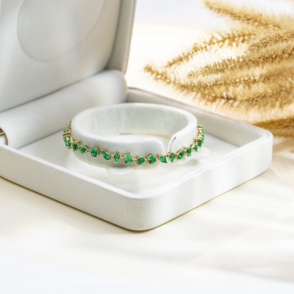 Fancy Shape Lab Grown Emerald 18K Gold 170mm Bracelet MSB-625