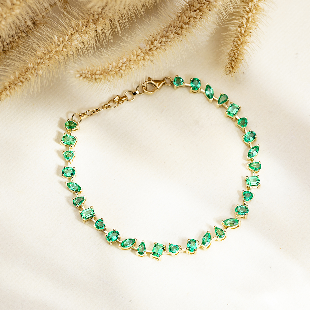 Fancy Shape Lab Grown Emerald 18K Gold 170mm Bracelet MSB-625