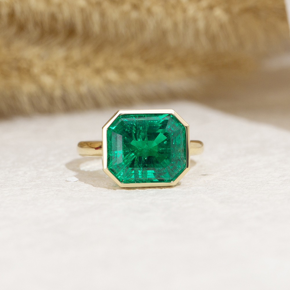Emerald Cut Lab Grown Emerald 3CT Solitaire 18K Yellow Gold Ring MSR-1422