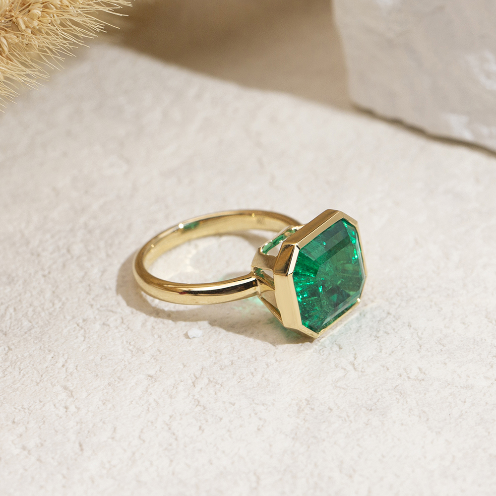 Emerald Cut Lab Grown Emerald 3CT Solitaire 18K Yellow Gold Ring MSR-1422