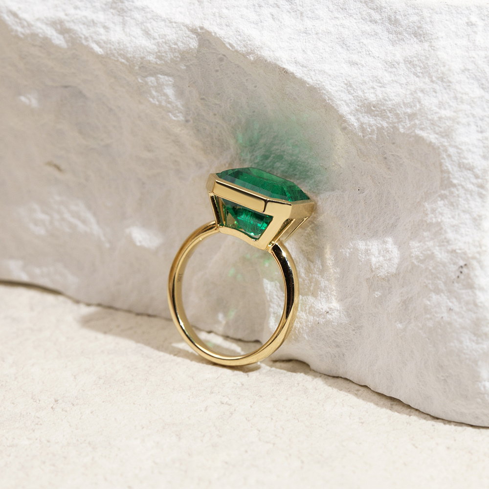 Emerald Cut Lab Grown Emerald 3CT Solitaire 18K Yellow Gold Ring MSR-1422
