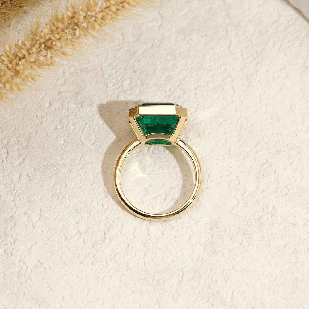 Emerald Cut Lab Grown Emerald 3CT Solitaire 18K Yellow Gold Ring MSR-1422