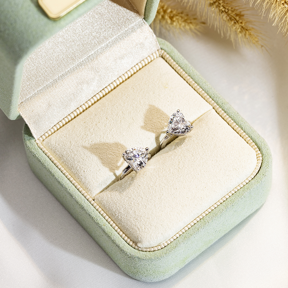 Lab Grown Diamond Heart Shape 18K White Gold Earrings MSE-778