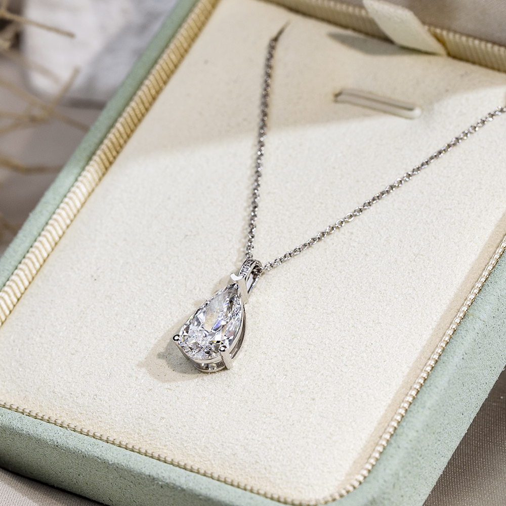 Pear Shape Lab Grown Diamond F VVS1 3.33CT 18K White Gold Pendant Necklace MSN-847