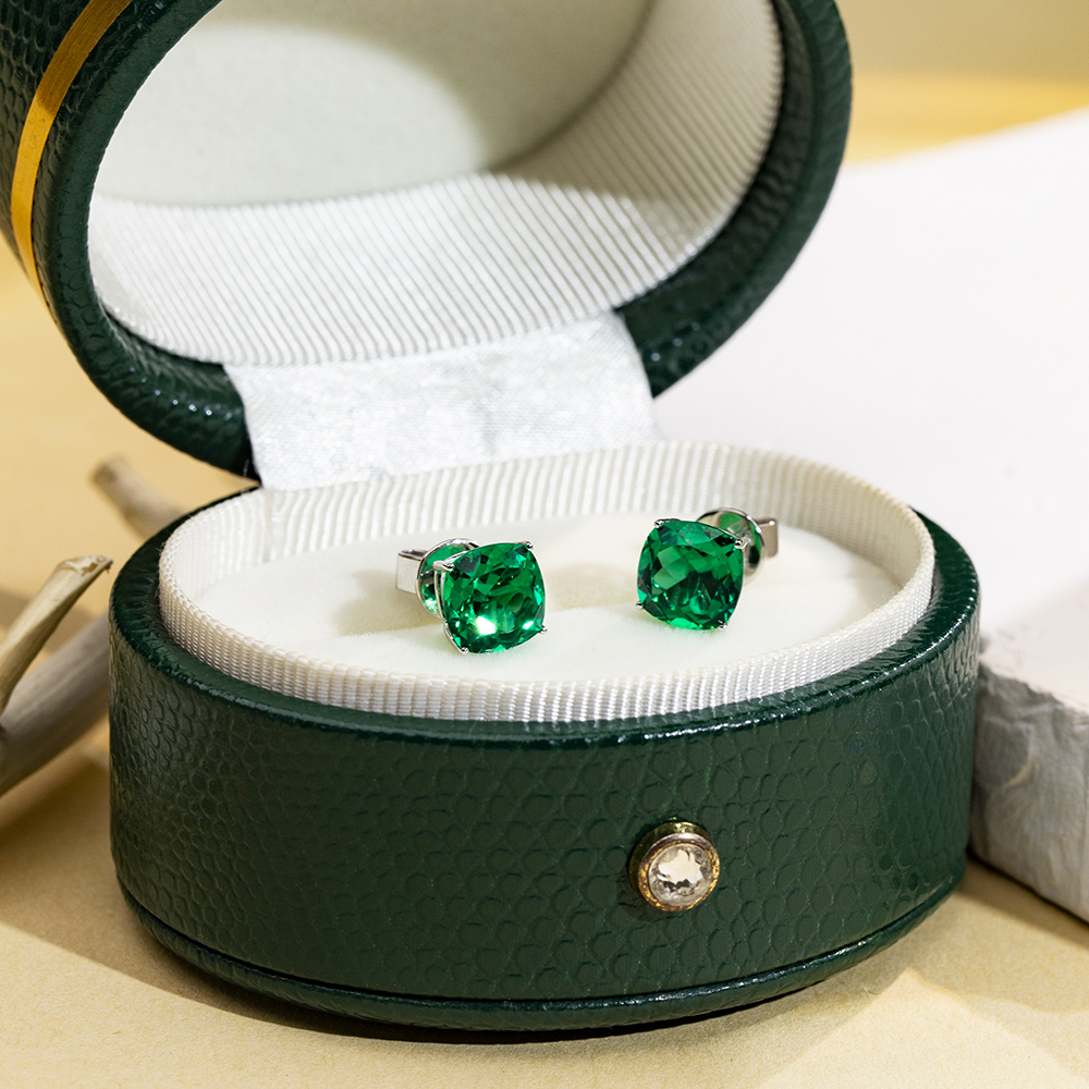 Cushion Shape Fancy Vivid green Lab Grown Diamond VVS1 10K Earrings MSE-779