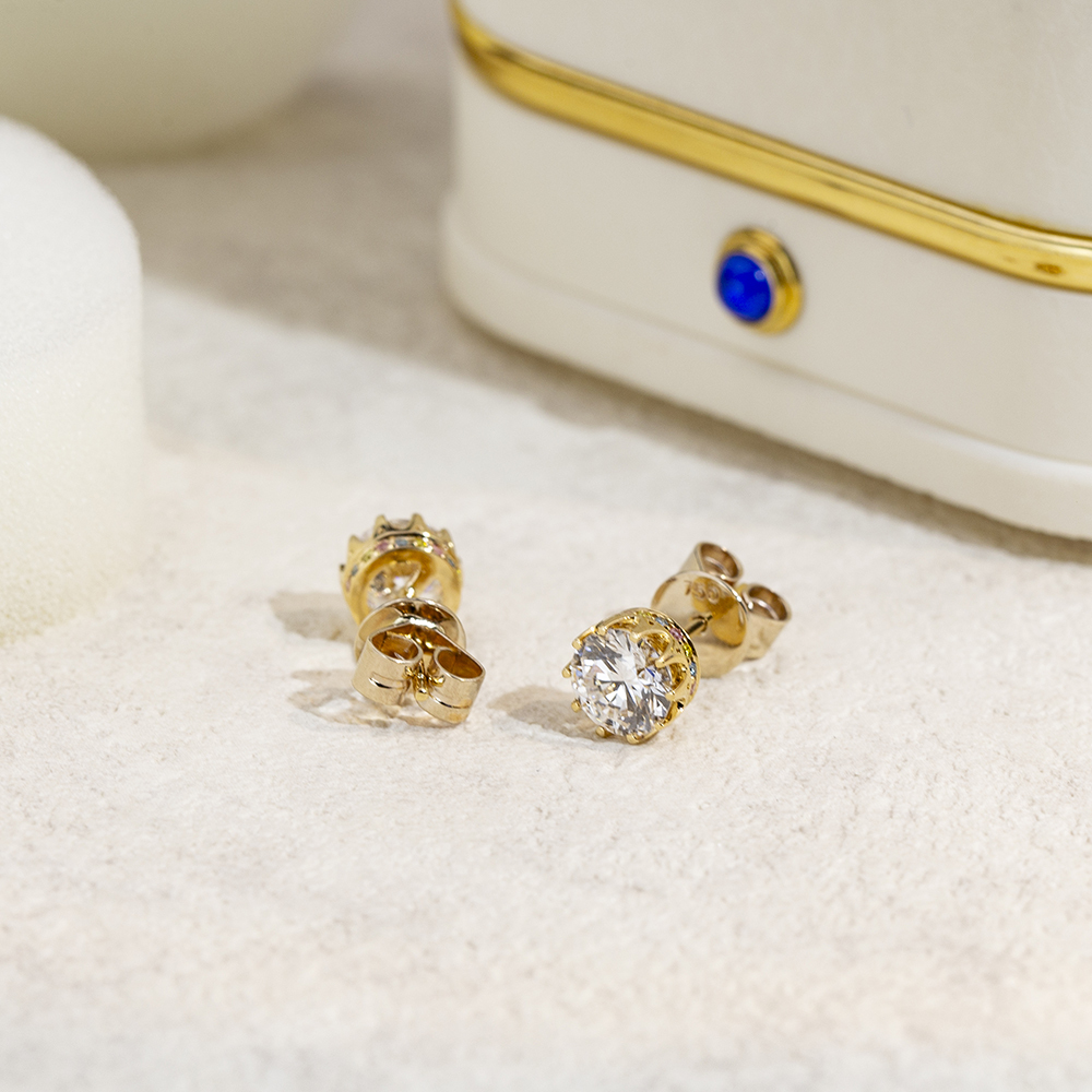 Round Shape Lab Grown Diamond 1.5 Carats D VVS2 18K Gold Studs Earrings MSE-782