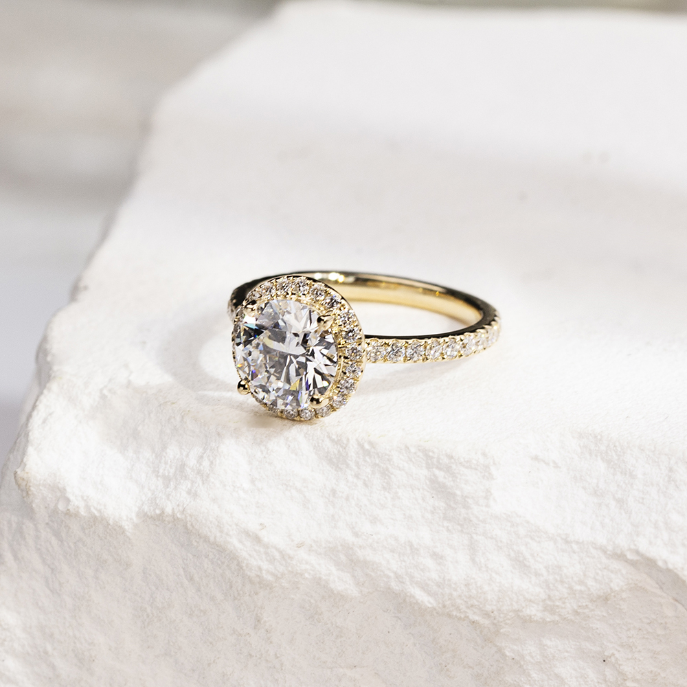 MissDiamond Round Cut Lab Grown Diamond 1.66CT D VS1 9K Yellow Gold Halo Ring MDR-0005