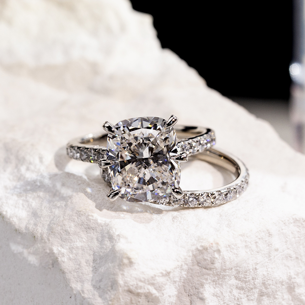 MissDiamond Cushion Cut Lab Grown Diamond 5CT Solitaire D VVS2 PT950 Ring Set MSR-1698