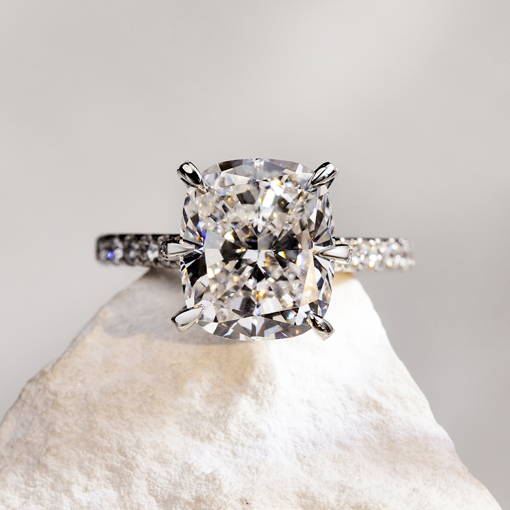 MissDiamond Cushion Cut Lab Grown Diamond 5CT Solitaire D VVS2 PT950 Ring Set MSR-1698