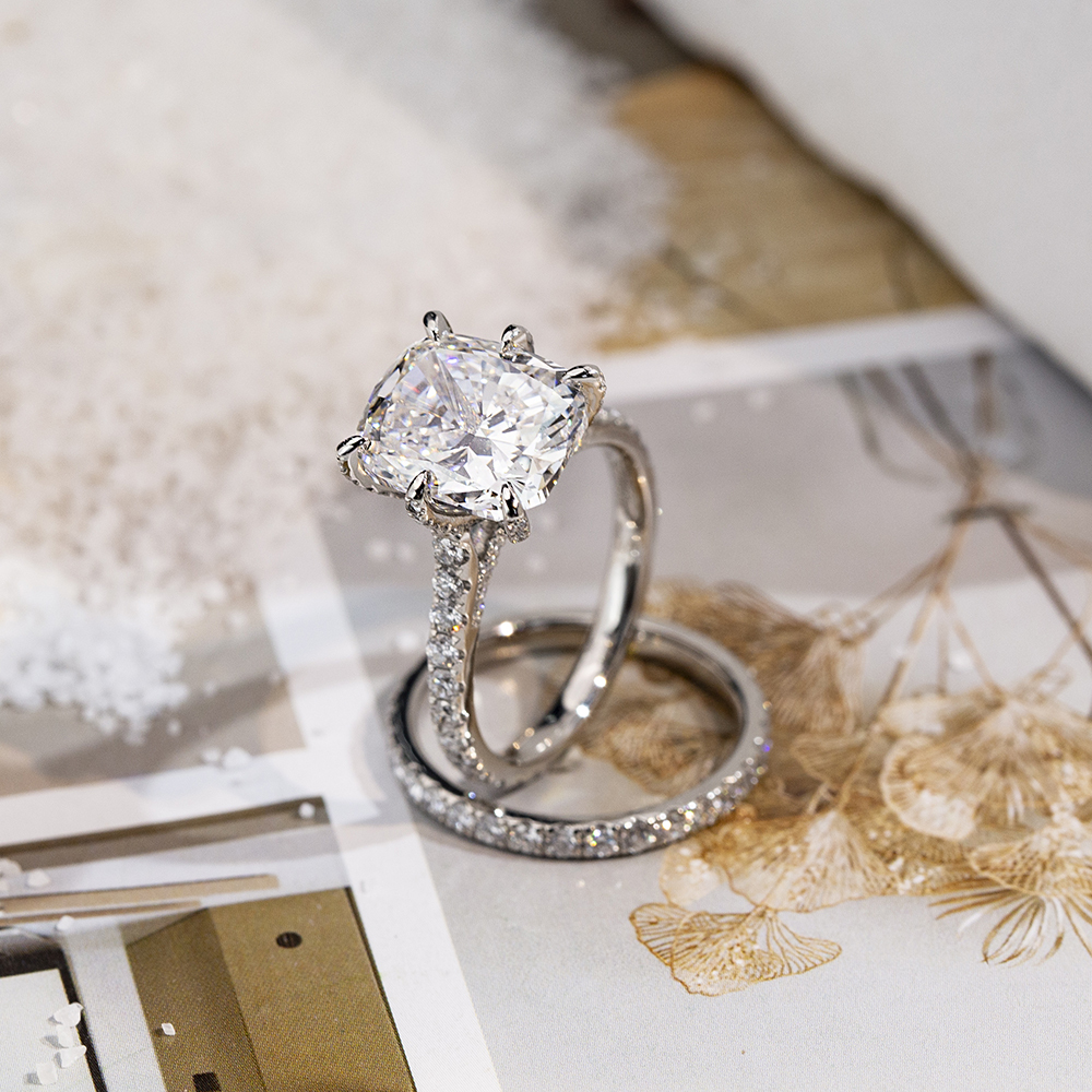 MissDiamond Cushion Cut Lab Grown Diamond 5CT Solitaire D VVS2 PT950 Ring Set MSR-1698
