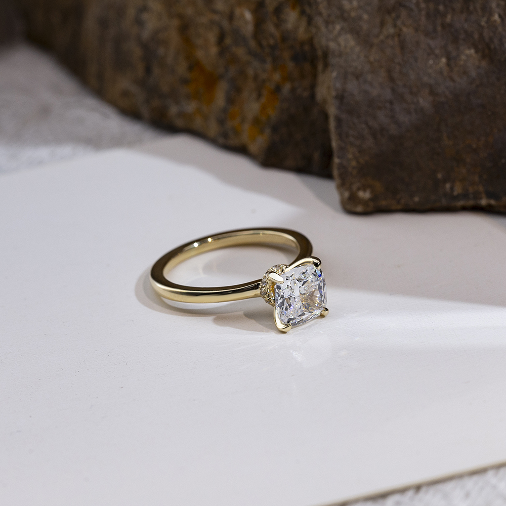 MissDiamond Cushion Cut Lab Grown Diamond 1.5CT Solitaire D VVS2 18K Yellow Gold Ring MSR-1699