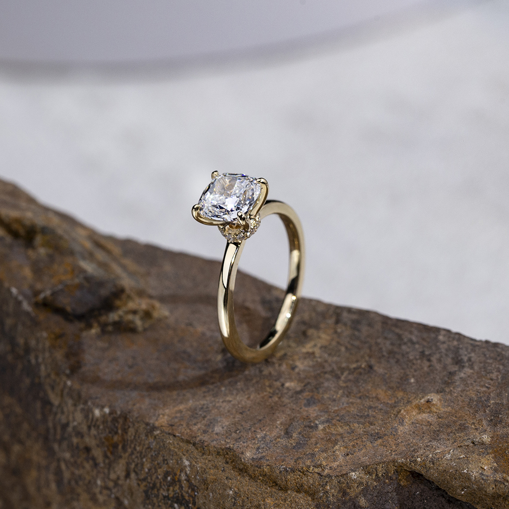 MissDiamond Cushion Cut Lab Grown Diamond 1.5CT Solitaire D VVS2 18K Yellow Gold Ring MSR-1699