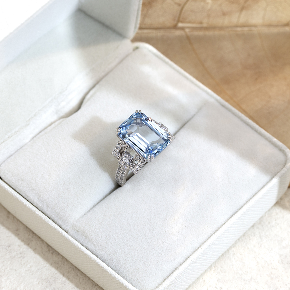 MissDiamond Emerald Cut Lab Grown Aquamarine 10CT Solitaire 18K White Gold Ring MSR-1691