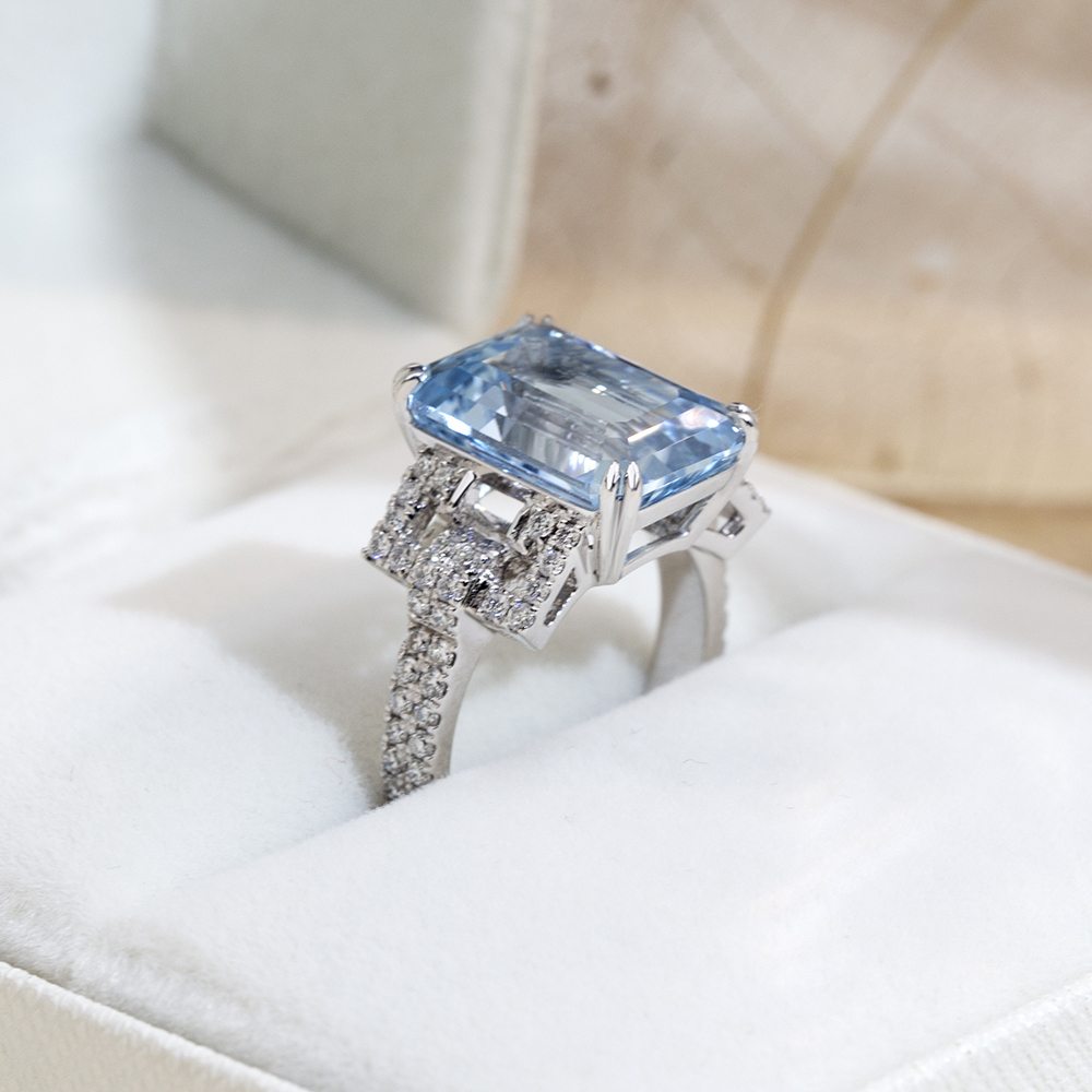 MissDiamond Emerald Cut Lab Grown Aquamarine 10CT Solitaire 18K White Gold Ring MSR-1691