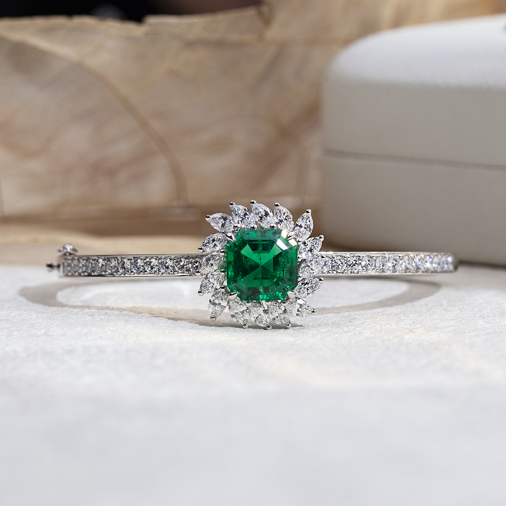 MissDiamond Cushion Shape Lab Emerald Pt950 160mm Bracelet MSB-628
