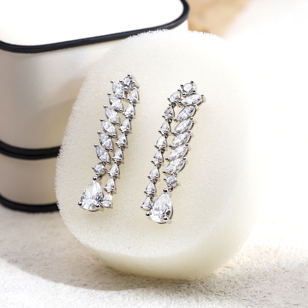 MissDiamond Pear Shape Lab Grown Diamond D VVS2 18K White Gold Drop Earrings MSE-784