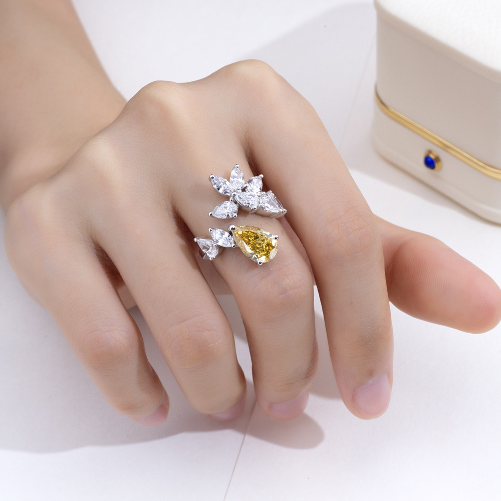 MissDiamond Pear Cut Lab Grown Diamond 2.05CT G VS1 18K Yellow Gold Cluster Ring MSR-1927