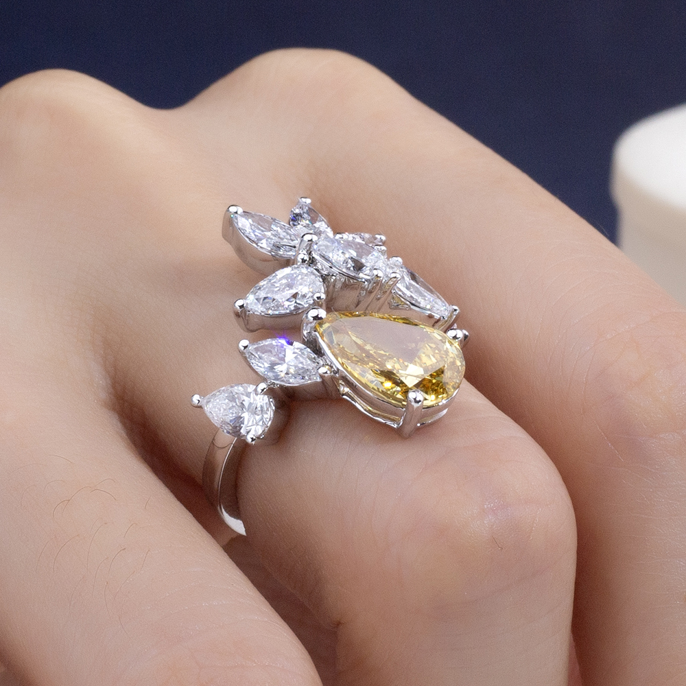 MissDiamond Pear Cut Lab Grown Diamond 2.05CT G VS1 18K Yellow Gold Cluster Ring MSR-1927