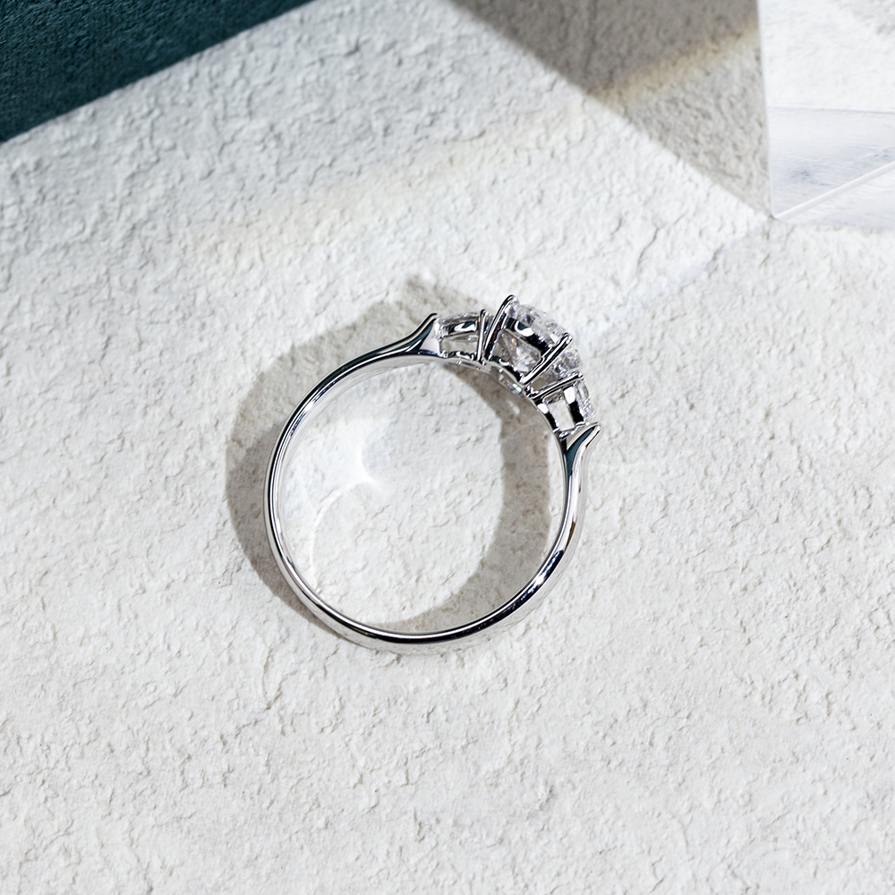 MissDiamond Oval Cut Lab Grown Diamond 1.5CT D VS1 Three Stones 18K White Gold Ring MSR-1697