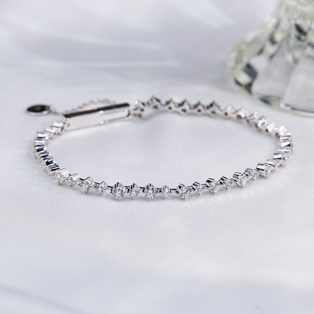 MissDiamond Round Shape Lab Grown Diamond E VVS2 9K White Gold 160mm Tennis Bracelet MSB-631