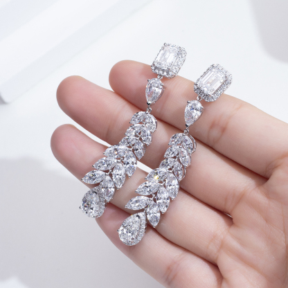 MissDiamond Sustainable luxury Pear Cut Lab Grown Diamond 1.07CT 1.89CT  VS1 VVS2 18K White  Studs MSE-847